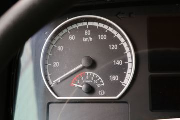 ���� �����A5L 240���� 6X2 4.8����ж��(����)(HFC3241P3K3D25S)ͼƬ