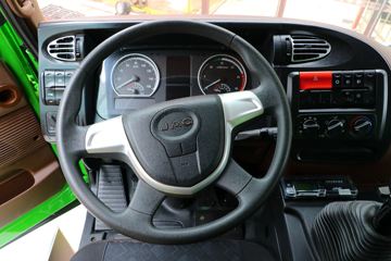 ���� �����A5L 240���� 6X2 4.8����ж��(����)(HFC3241P3K3D25S)ͼƬ