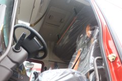 东风柳汽 乘龙H7重卡 460马力 6X4 LNG牵引车(国六)(LZ4250H7DM1)