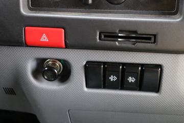 ���� �����A6LII�п� 195���� 4x2 7.8����ʽ�ػ���ͼƬ