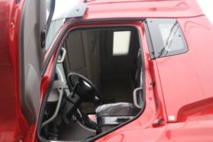 东风 天龙VL燃气 430马力 6X4 LNG牵引车(国六)(DFV4258GP6N)