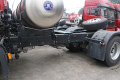 东风 天龙VL燃气 430马力 6X4 LNG牵引车(国六)(DFV4258GP6N)
