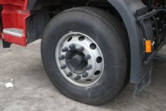 东风 天龙VL燃气 430马力 6X4 LNG牵引车(国六)(DFV4258GP6N)