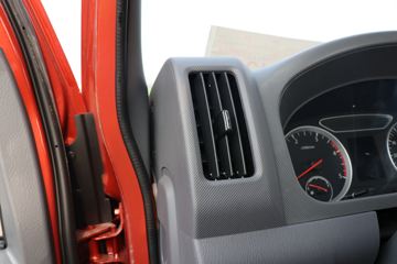 大金刚3&nbsp;自卸车驾驶室                                               图片