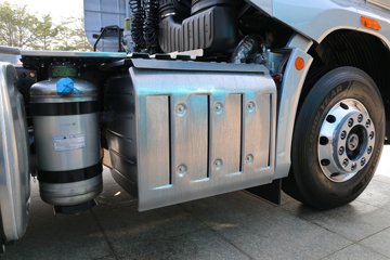 һ����� J7�ؿ� 560���� 6X4 ǣ����(����)(Һ��)ͼƬ