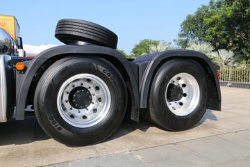 һ����� J7�ؿ� 560���� 6X4 ǣ����(����)(Һ��)ͼƬ