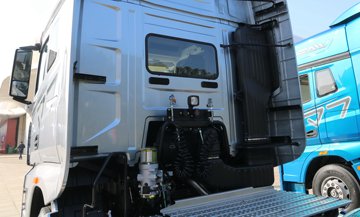 һ����� J7�ؿ� 560���� 6X4 ǣ����(����)(Һ��)ͼƬ