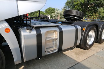 һ����� J7�ؿ� 560���� 6X4 ǣ����(����)(Һ��)ͼƬ