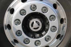 一汽解放 J7重卡 560马力 6X4 牵引车(国六)(液缓)(CA4250P77K25T1E6)