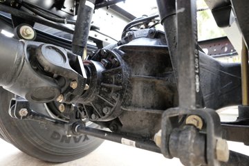 һ����� ��J6P �ʻݰ�2.0 420���� 4X2 ǣ����(CA4180P66K24E5)ͼƬ