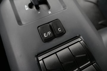 һ����� ��J6P�ؿ� �ʻݰ�2.0 460���� 6X4 AMT�Զ���ǣ����(CA4250P66K24T1A1E5)ͼƬ