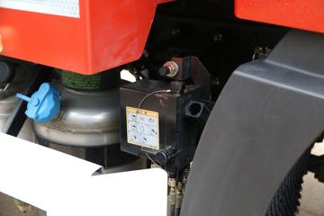 һ����� J6L�п� 2021�� �캽�� 240���� 4X2 6.8�ײ�դʽ�ػ���(CA5180CCYP62K1L4E5)ͼƬ