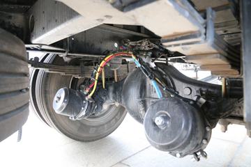 һ����� J6L�п� 2021�� �캽�� 240���� 4X2 6.8�ײ�դʽ�ػ���(CA5180CCYP62K1L4E5)ͼƬ