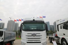 一汽解放 J7重卡 6X4 L3级智能牵引车