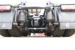 一汽解放 J7重卡 6X4 L3级智能牵引车