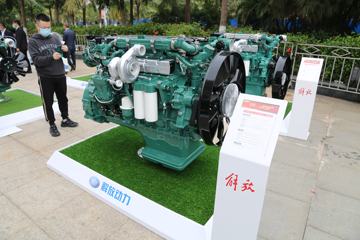 锡柴CA6DM3-60E66 600马力 12.5L 国六 柴油发动机