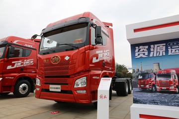 青岛解放 JH6重卡 领航版 460马力 6X4 LNG AMT自动档牵引车(国六)(CA4250P25K2T1NE6A80)