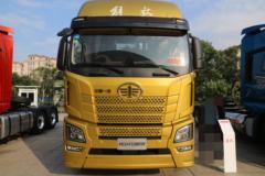 青岛解放 JH6⁺ 生活舱版 560马力 6X4 AMT自动挡牵引车(国六)(CA4250P33K25T1E6A80)