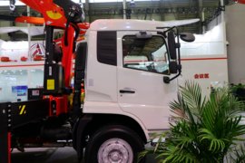 东风商用车底盘&nbsp;随车吊外观图片