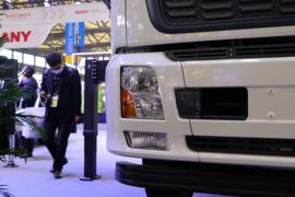 东风商用车底盘&nbsp;随车吊外观图片