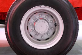 东风商用车底盘&nbsp;随车吊底盘图片