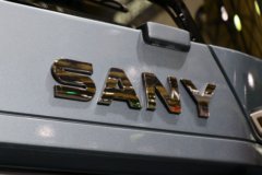 三一集团 8X4 7.73方纯电动智能驾驶搅拌车