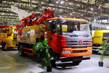 三一专用底盘&nbsp;泵车外观                                                图片