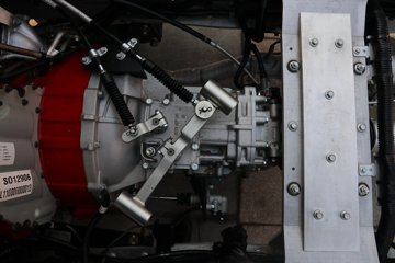 ���� ŷ����S1ϵ ��ӯ�� 130���� 4x2 ����ͼƬ