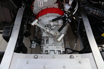 ���� ŷ����S1ϵ ��ӯ�� 130���� 4x2 ����ͼƬ