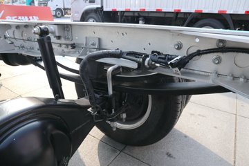 ���� ŷ����S1ϵ ��ӯ�� 130���� 4x2 ����ͼƬ