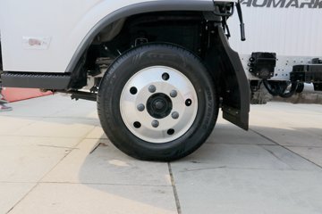 ���� ŷ����S1ϵ ��ӯ�� 130���� 4x2 ����ͼƬ