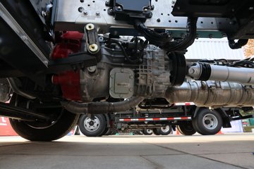 ���� ŷ����S1ϵ ��ӯ�� 130���� 4x2 ����ͼƬ