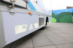 欧马可 智蓝 8T 单排氢燃料电池厢式轻卡