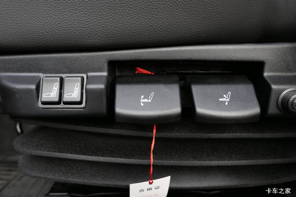 名驰悍V9月特价活动，请有意向的卡友到店看车