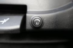 青岛解放 悍V重卡 2.0 290马力 4X2 牵引车(9挡)(国六)(CA4180P1K2E6A80) 青岛解放 悍V重卡 2.0 290马力 4X2 牵引车(9挡)(国六)(CA4180P1K2E6A80)