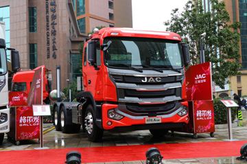 江淮 格尔发A5WIII重卡 400马力 6X4 牵引车(国六)(HFC4251P1K7E33WS)