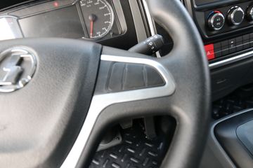 �����Ῠ ����E3000 4.18�״��綯��ʽ�ػ���81.14kWhͼƬ