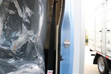 �����Ῠ ����E3000 4.18�״��綯��ʽ�ػ���81.14kWhͼƬ