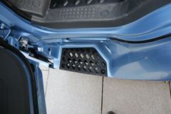 陕汽轻卡 德龙E3000 4.18米纯电动厢式载货车81.14kWh