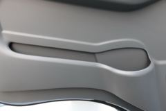 陕汽轻卡 德龙E3000 4.18米纯电动厢式载货车81.14kWh