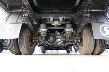 �����Ῠ ����E3000 4.18�״��綯��ʽ�ػ���81.14kWhͼƬ