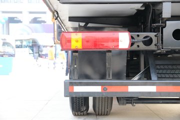  Ʒ ʹ 220 4X2 ʽػͼƬ
