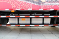 福田 奥铃大黄蜂 皇宫版 220马力 4X2 厢式载货车