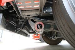 一汽解放 J6L中卡 320马力 8X4 运油车(陆平机器牌)(LPC5324GYYC6)