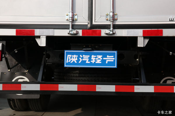 陕汽轻卡 德龙K3000 120马力 4.18米单排厢式轻卡(国