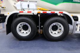 漢風XG1M(原漢風G5)&nbsp;混凝土搅拌车底盘                                                图片