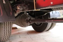 格尔发A5&nbsp;冷藏车底盘图片