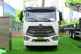 重汽豪瀚底盘&nbsp;泵车外观                                                图片