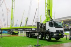 奔驰 435马力 8X4 混凝土泵车(中联牌)(ZLJ5442THBBE)