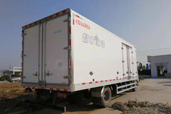 庆铃 五十铃700P 189马力 4X2 6.96米冷藏车(国六)(QL5110XLCANPAJ)